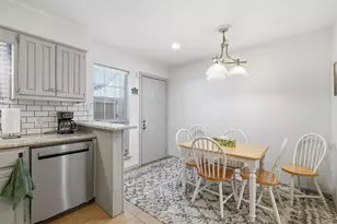 1337 S 11th St, Waco, TX 76706 - Photo 3