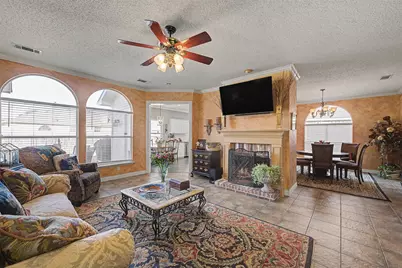 1109 Pierce Arrow Drive, Arlington, TX 76001 - Photo 3