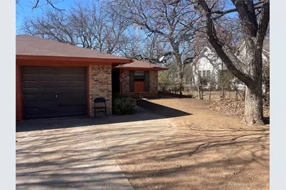 814 Plum Street, Graham, TX 76450 - Photo 3
