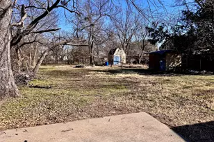 520 Iris Dr, Irving, TX 75061 - Photo 21