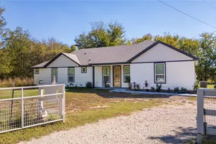 811 Vz County Rd 3810, Wills Point, TX 75169 - Photo 1