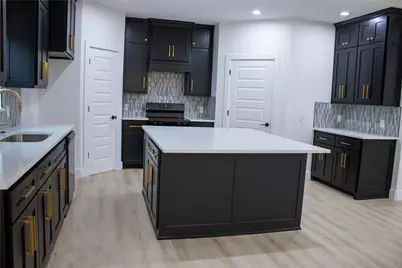 2212 Lakeshore Lane, Glenn Heights, TX 75154 - Photo 9