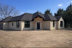 2212 Lakeshore Ln, Glenn Heights, TX 75154 - Photo 1