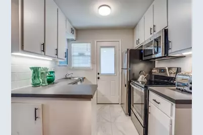 406 N Montreal Avenue, Dallas, TX 75208 - Photo 15