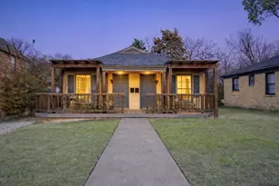 406 N Montreal Ave, Dallas, TX 75208 - Photo 1