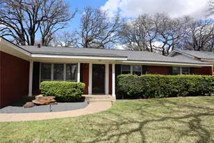 712 Joanna Dr, Hurst, TX 76053 - Photo 1