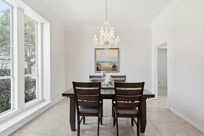 361 Oakview Drive, Lewisville, TX 75077 - Photo 3