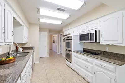 361 Oakview Drive, Lewisville, TX 75077 - Photo 11