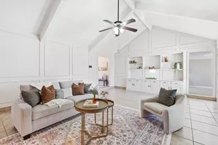 361 Oakview Dr, Lewisville, TX 75077 - Photo 9