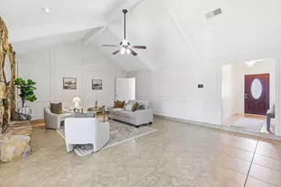 361 Oakview Dr, Lewisville, TX 75077 - Photo 5