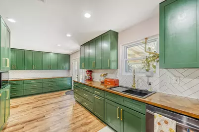 13533 Charcoal Lane, Farmers Branch, TX 75234 - Photo 9