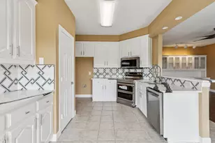 9434 Abbey Rd, Irving, TX 75063 - Photo 11