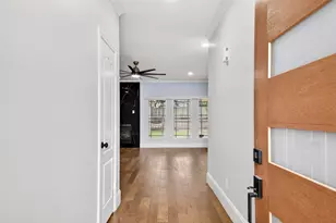 607 Parkhill Dr, Mansfield, TX 76063 - Photo 3