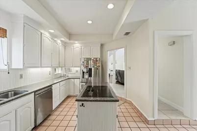 9420 Blue Jay Way, Irving, TX 75063 - Photo 11