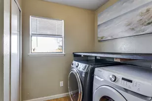 2110 Burrows Trail, Grand Prairie, TX 75052 - Photo 17