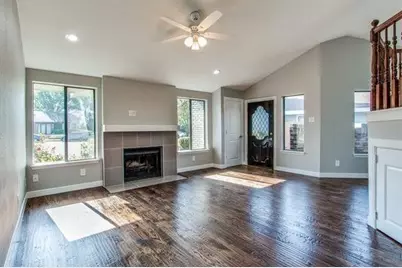 514 Hunters Glen Street, Lewisville, TX 75067 - Photo 7