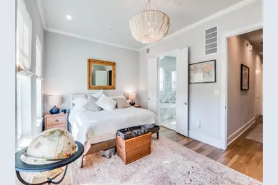 2114 Wenge Lane, Dallas, TX 75219 - Photo 13