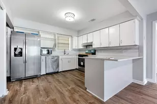 1906 N Main St, Weatherford, TX 76085 - Photo 5