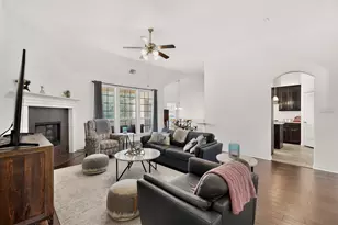 824 State St, DeSoto, TX 75115 - Photo 9