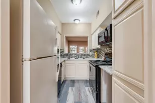 9801 Royal Ln, Dallas, TX 75231 - Photo 11