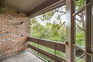 9801 Royal Ln, Dallas, TX 75231 - Photo 23