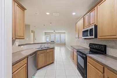1725 Brookview Drive, Carrollton, TX 75007 - Photo 5