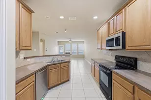 1725 Brookview Dr, Carrollton, TX 75007 - Photo 5