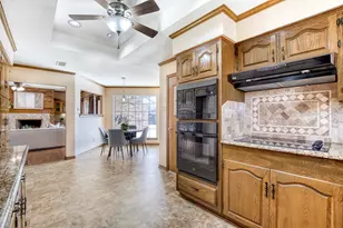 2817 Club Meadow Dr, Garland, TX 75043 - Photo 15