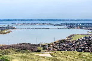 2817 Club Meadow Dr, Garland, TX 75043 - Photo 39