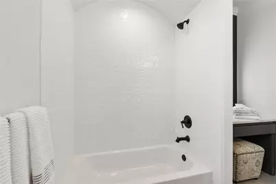 1000 Beginnings Drive, Granbury, TX 76049 - Photo 29