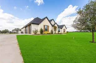 1000 Beginnings Dr, Granbury, TX 76049 - Photo 3