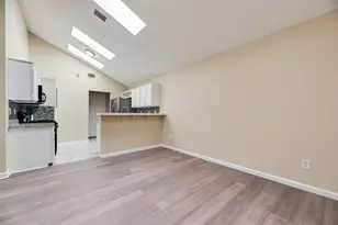 9640 Kerrville St, Dallas, TX 75227 - Photo 7