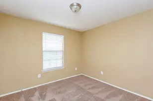 645 Lemon Dr, Arlington, TX 76018 - Photo 11