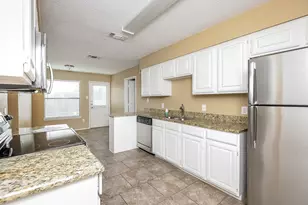 645 Lemon Dr, Arlington, TX 76018 - Photo 5