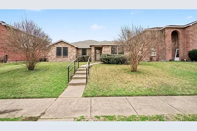 1214 April Showers Lane, Lancaster, TX 75134 - Photo 3