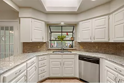 3121 Oakdale Drive, Hurst, TX 76054 - Photo 5