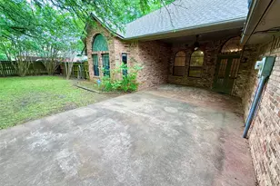 2103 Pecan St, Bonham, TX 75418 - Photo 25