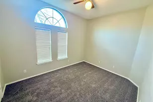 2103 Pecan St, Bonham, TX 75418 - Photo 17