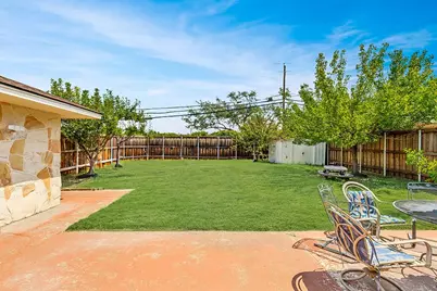 2204 Brighton Lane, Plano, TX 75075 - Photo 3