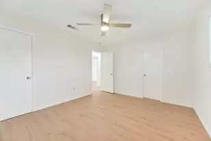 318 Boulder Ct, Burleson, TX 76028 - Photo 17