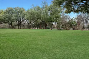 18403 Gibbons Dr, Dallas, TX 75287 - Photo 35