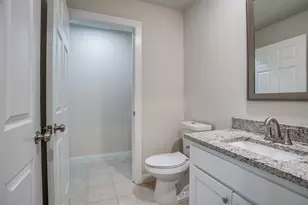 925 Jones St, Greenville, TX 75401 - Photo 11