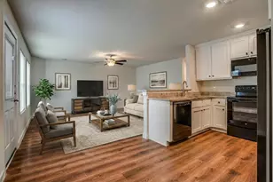 925 Jones St, Greenville, TX 75401 - Photo 3