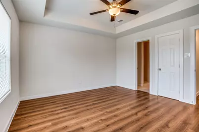 925 Jones Street, Greenville, TX 75401 - Photo 7