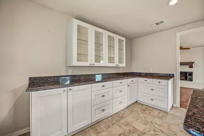 7115 Westover Drive, Granbury, TX 76049 - Photo 11