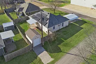 701 S College St, Celeste, TX 75423 - Photo 27