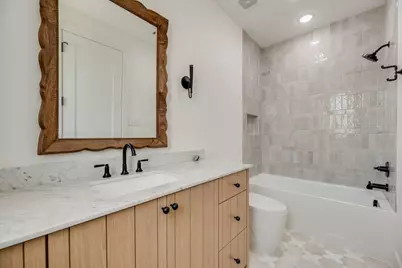 6367 McCommas Boulevard, Dallas, TX 75214 - Photo 19