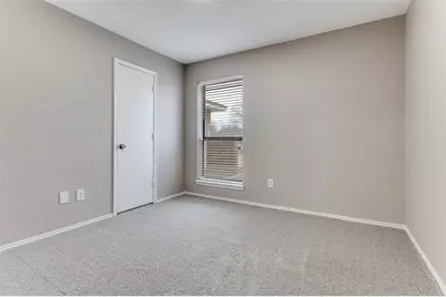 2673 Carrington Lane, Grand Prairie, TX 75052 - Photo 17