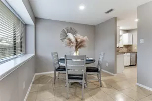 2673 Carrington Ln, Grand Prairie, TX 75052 - Photo 9