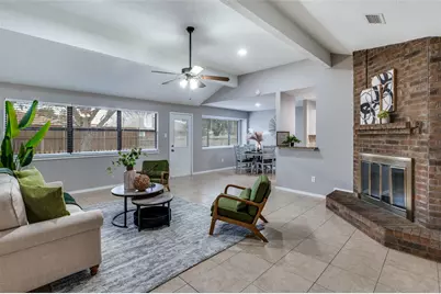 2673 Carrington Lane, Grand Prairie, TX 75052 - Photo 5